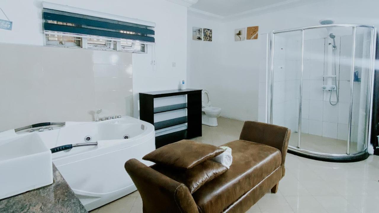Taverna Lounge & Boutique Hotel Port Harcourt Eksteriør billede