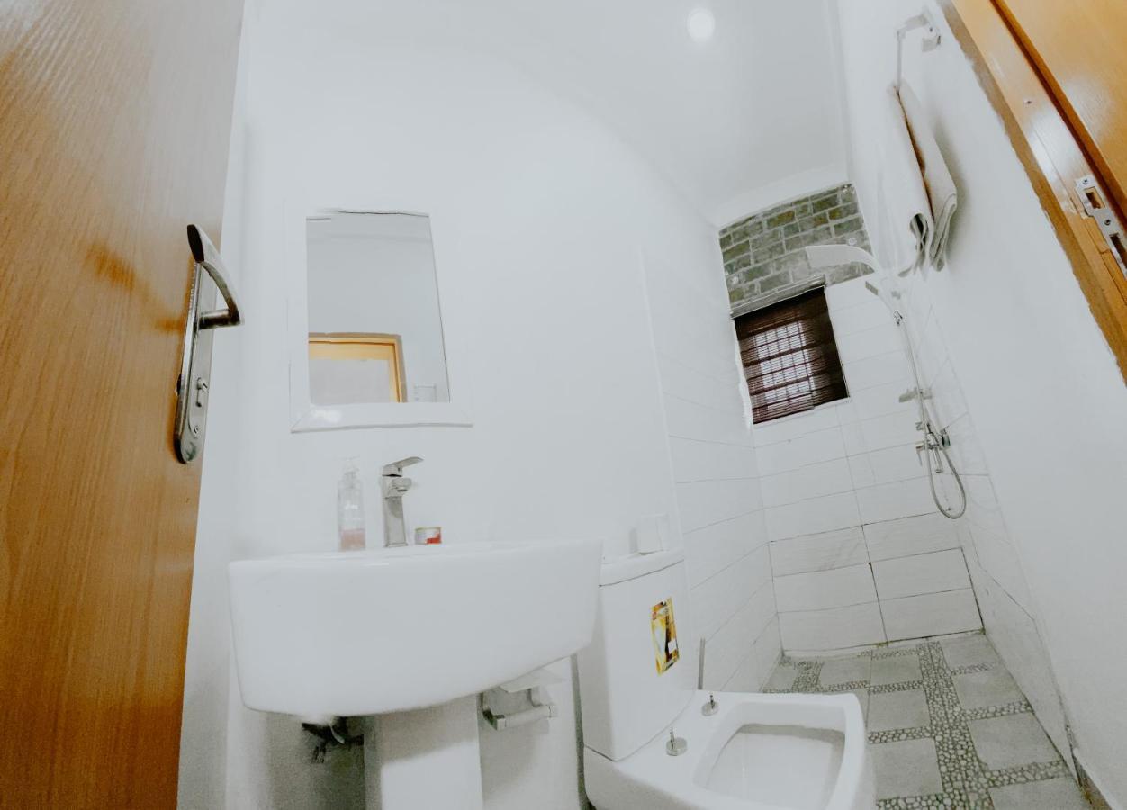 Taverna Lounge & Boutique Hotel Port Harcourt Eksteriør billede