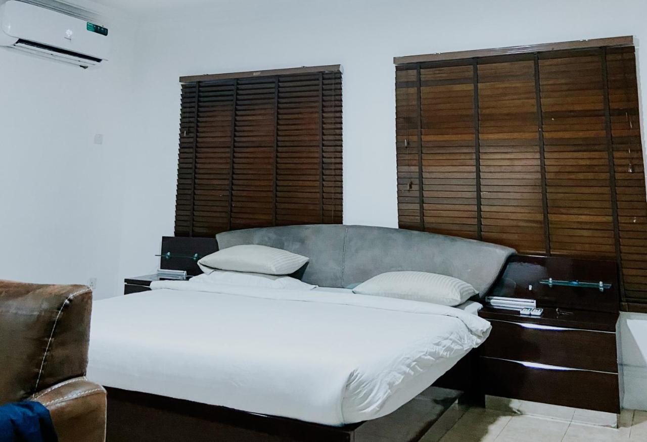 Taverna Lounge & Boutique Hotel Port Harcourt Eksteriør billede